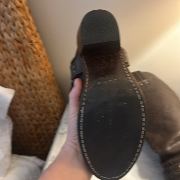 Frye tall Carmen boots. Dark mossy greenish brown. Almost new, worn once. - Picture 6 of 10